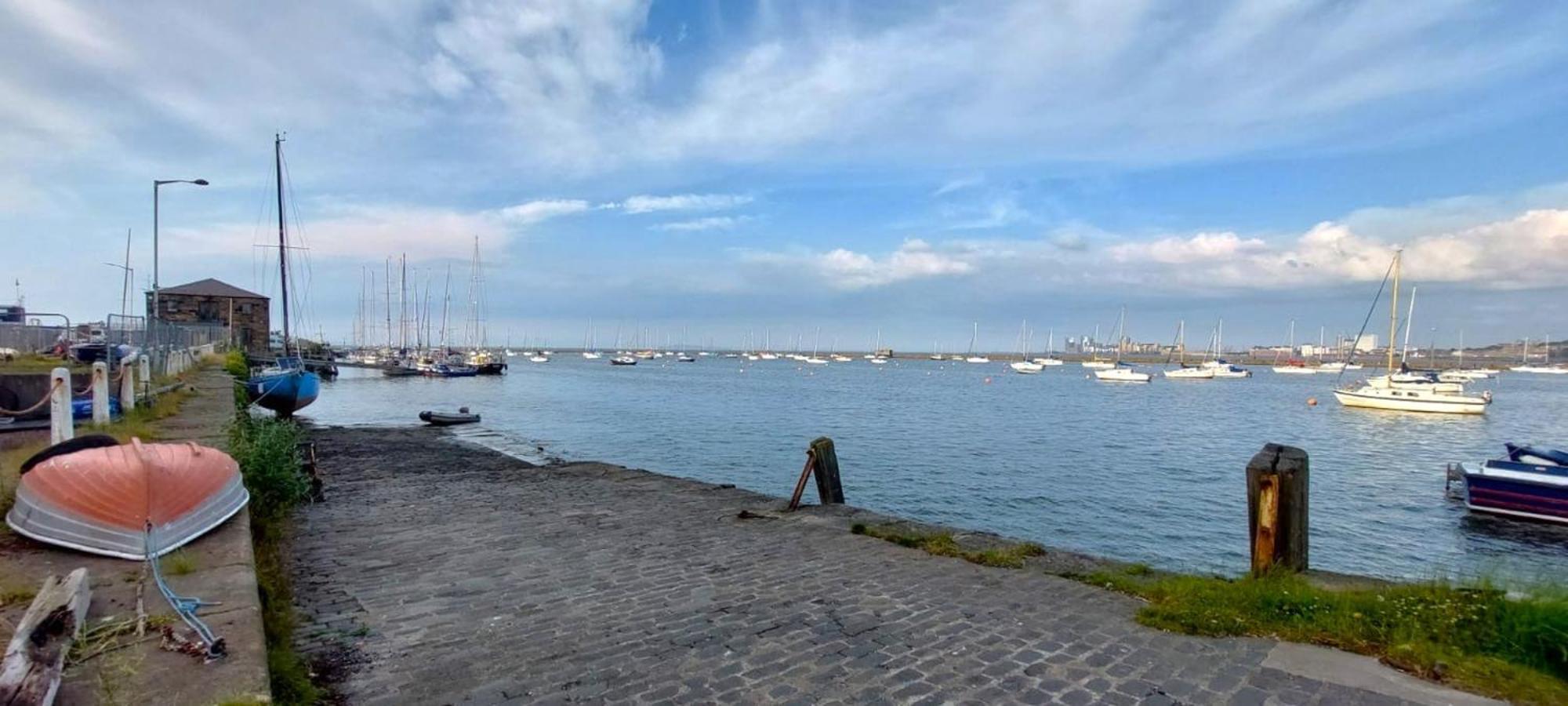 Lovely Sea Rooms, Easy Access To Centre & Airport Единбург Екстериор снимка